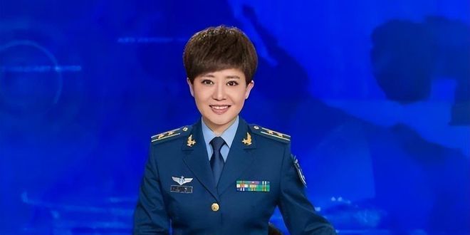 軍事節(jié)目女主持人，閃耀熒屏的星光，軍事節(jié)目女主持人，熒屏上的璀璨星光