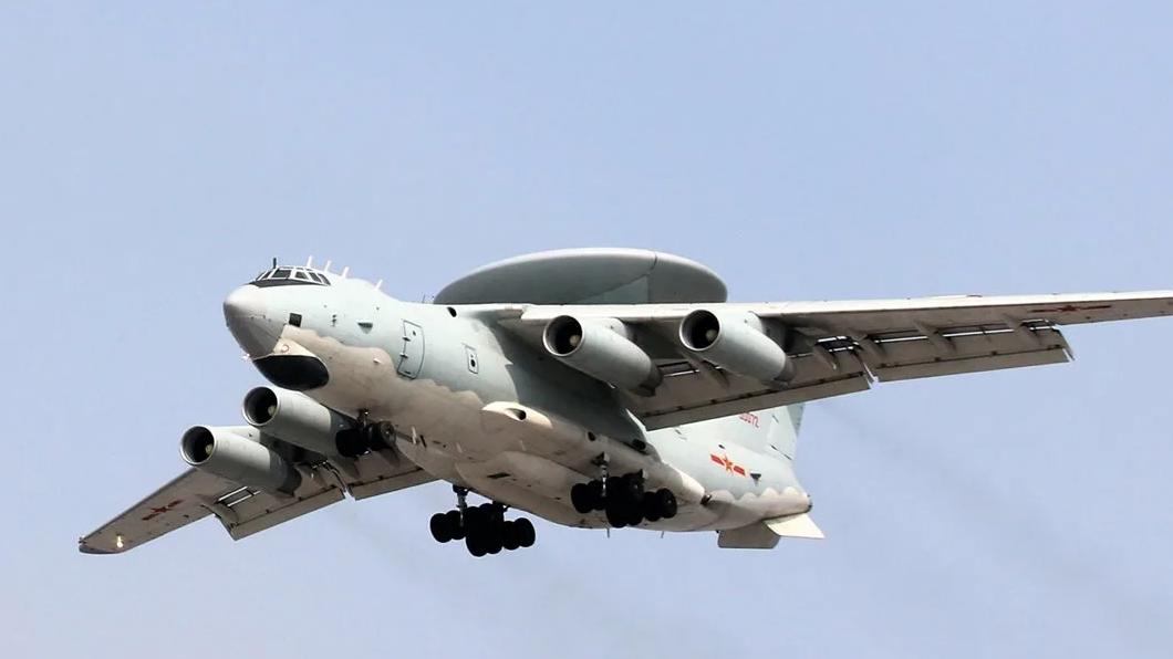空警預(yù)警機(jī)2000，技術(shù)前沿的空中衛(wèi)士，技術(shù)前沿的空中衛(wèi)士——空警預(yù)警機(jī)2000