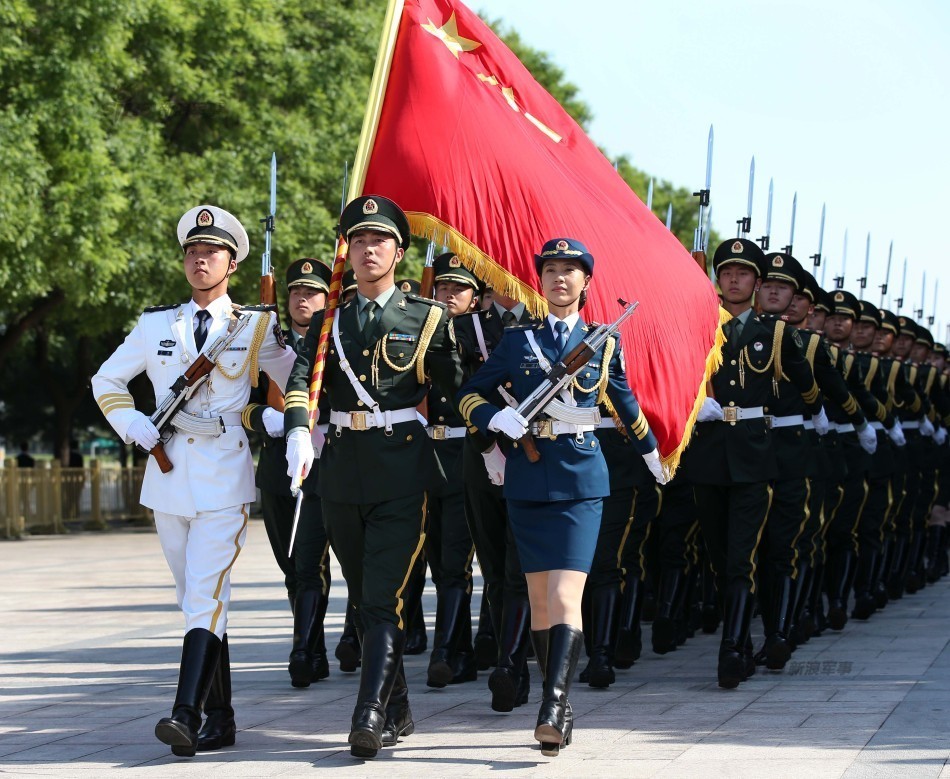 檢閱女兵儀仗隊，榮耀與力量的展現(xiàn)，檢閱女兵儀仗隊，榮耀與力量的璀璨瞬間