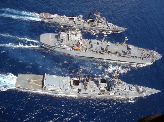 中國第三艘航空母艦下水，揭示強大國防新里程碑，中國第三艘航空母艦下水，國防實力再上新臺階