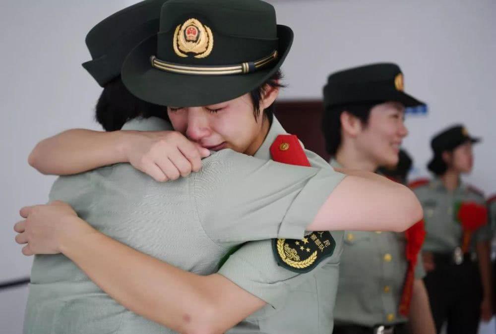 關(guān)于21式各軍種八一臂章的探討，關(guān)于各軍種八一臂章的探討，深入解析21式臂章特點