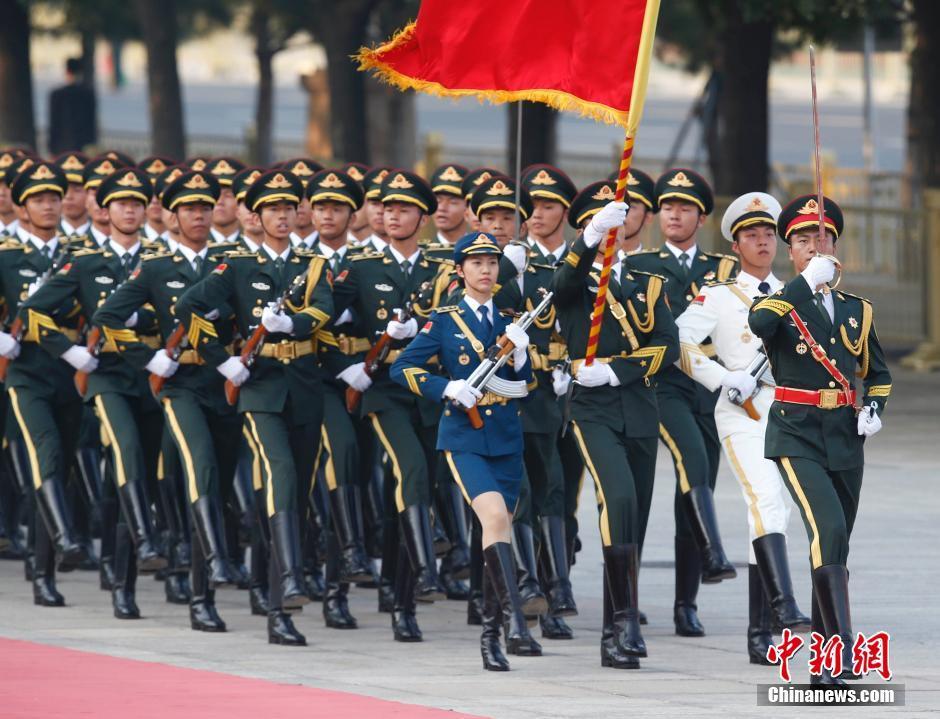 三軍儀仗隊(duì)高清大圖，展現(xiàn)榮耀與威嚴(yán)的壯麗畫(huà)卷，三軍儀仗隊(duì)壯麗畫(huà)卷，榮耀與威嚴(yán)的高清展示