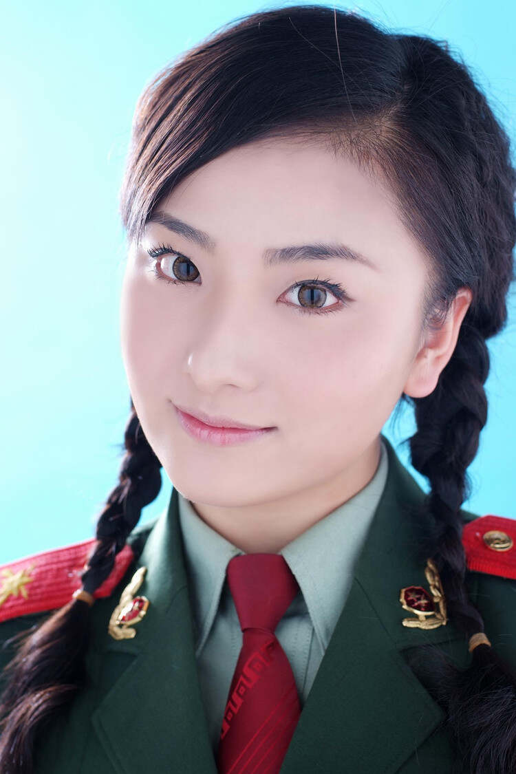 中國最漂亮的女兵照片第一名——展現(xiàn)英雄之美與榮耀印記，中國女兵第一名，榮耀印記與英雄之美的璀璨瞬間