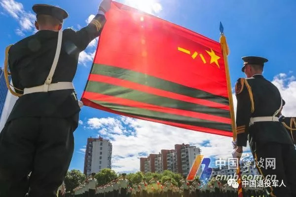 武警軍旗圖片高清，榮耀與力量的象征，武警軍旗高清圖片，榮耀與力量的永恒象征