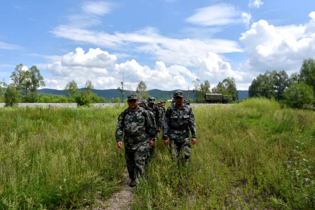 國際軍事形勢最新消息2020深度解析，全球軍事動態(tài)深度解析，國際軍事形勢最新消息2020回顧與前瞻