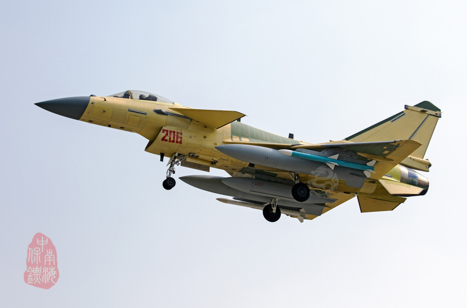 殲10的原型機是什么？深度解析中國空軍的主力戰(zhàn)斗機起源，揭秘殲10原型機，深度解析中國空軍主力戰(zhàn)斗機起源