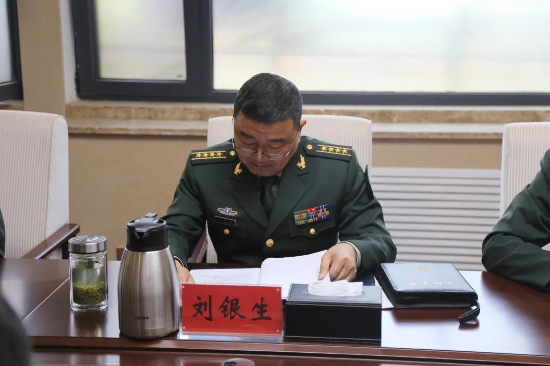 部隊每日新聞講評稿子，部隊每日新聞講評概覽，最新動態(tài)與要點解析