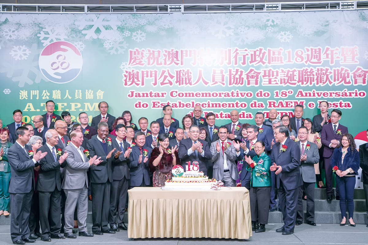 澳門(mén)掛牌正版掛牌，探索其背后的意義與價(jià)值，澳門(mén)正版掛牌背后的意義與價(jià)值探索