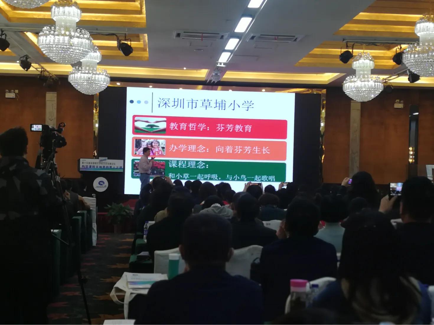 芳草地免費(fèi)資料論壇——探索、分享與成長的聚集地，芳草地免費(fèi)資料論壇，探索、分享與成長的樂園