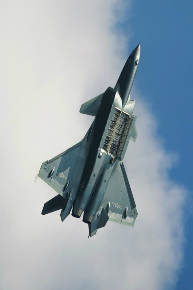 揭秘殲-20高清圖片，中國(guó)空軍新一代隱形戰(zhàn)機(jī)的風(fēng)采，揭秘殲-20高清圖片，中國(guó)新一代隱形戰(zhàn)機(jī)風(fēng)采展示