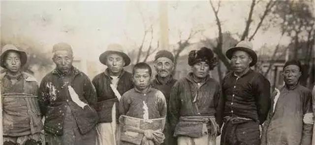 運-50大型戰(zhàn)略運輸機的優(yōu)勢與挑戰(zhàn)，探索航空運輸?shù)奈磥恚\-50大型戰(zhàn)略運輸機的優(yōu)勢與挑戰(zhàn)，航空運輸未來探索之路