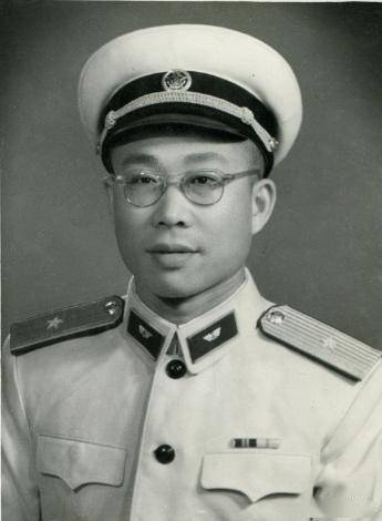 揭秘，35歲的少將是否可能？，揭秘，35歲能否成為少將？