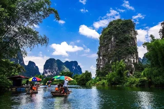 陽朔必去的幾個(gè)景點(diǎn)——探索廣西的美麗之旅，陽朔必游景點(diǎn)探秘，廣西美麗之旅的精華所在